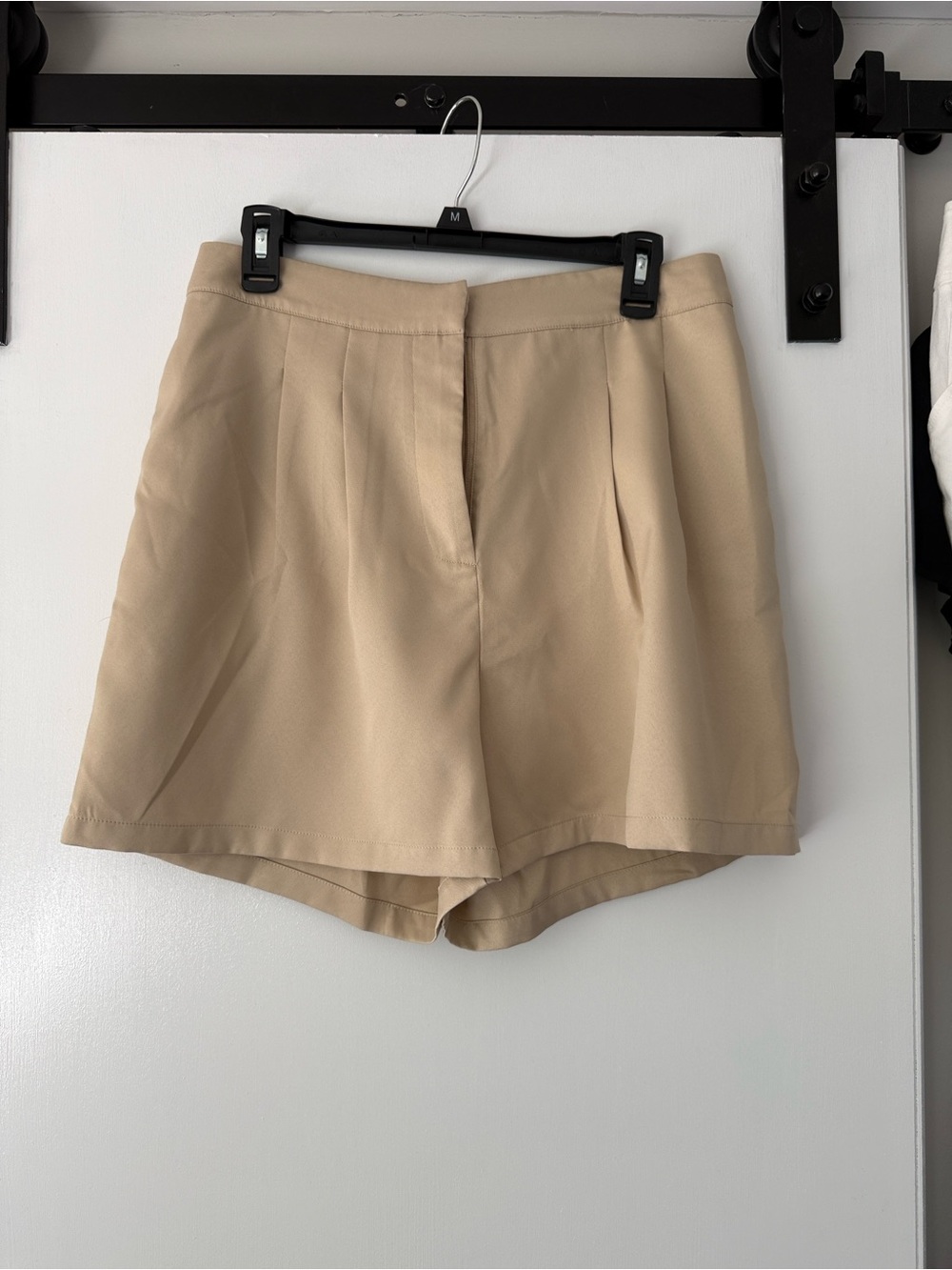 Forever 21  Tailored Women's Shorts - Beige